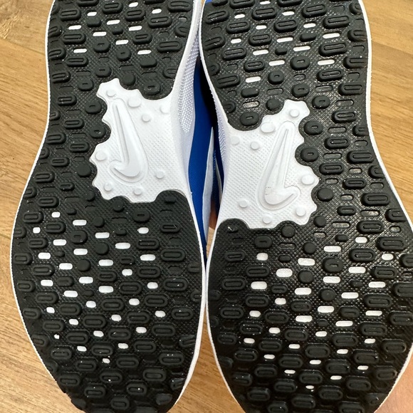 New Without Tags — Kids Nike Revolution 7 - Size 12c - Blue - Velcro closure - Picture 5 of 9